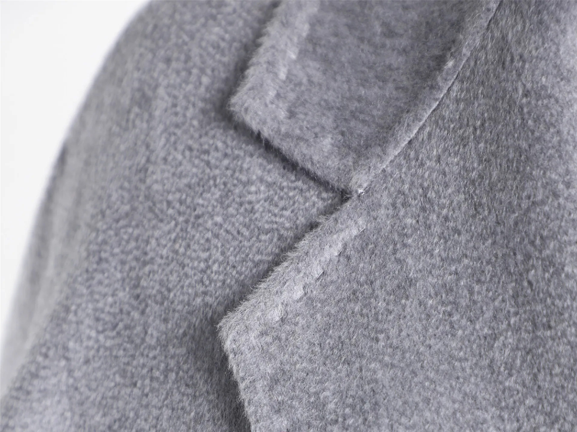 Kaban Tela ile Dayanıklı ve Şık Ürünler